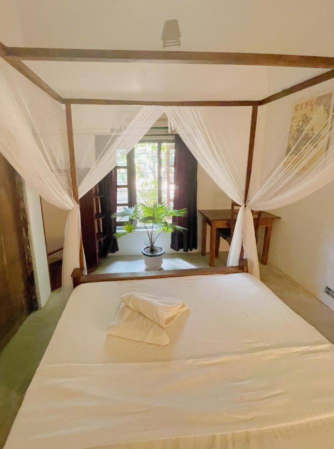 Albergue Waypoint Arugam Bay Exterior foto